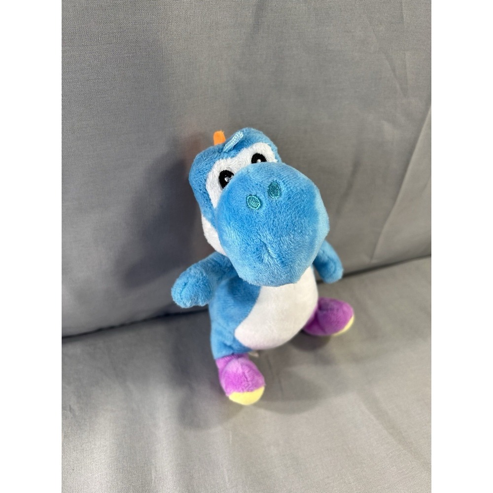 Nintendo Good Stuff Blue Yoshi plush 6 1/2" Super Mario Year 2021